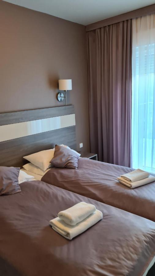 Apartament Czarna Gora B11 Sienna  Bagian luar foto